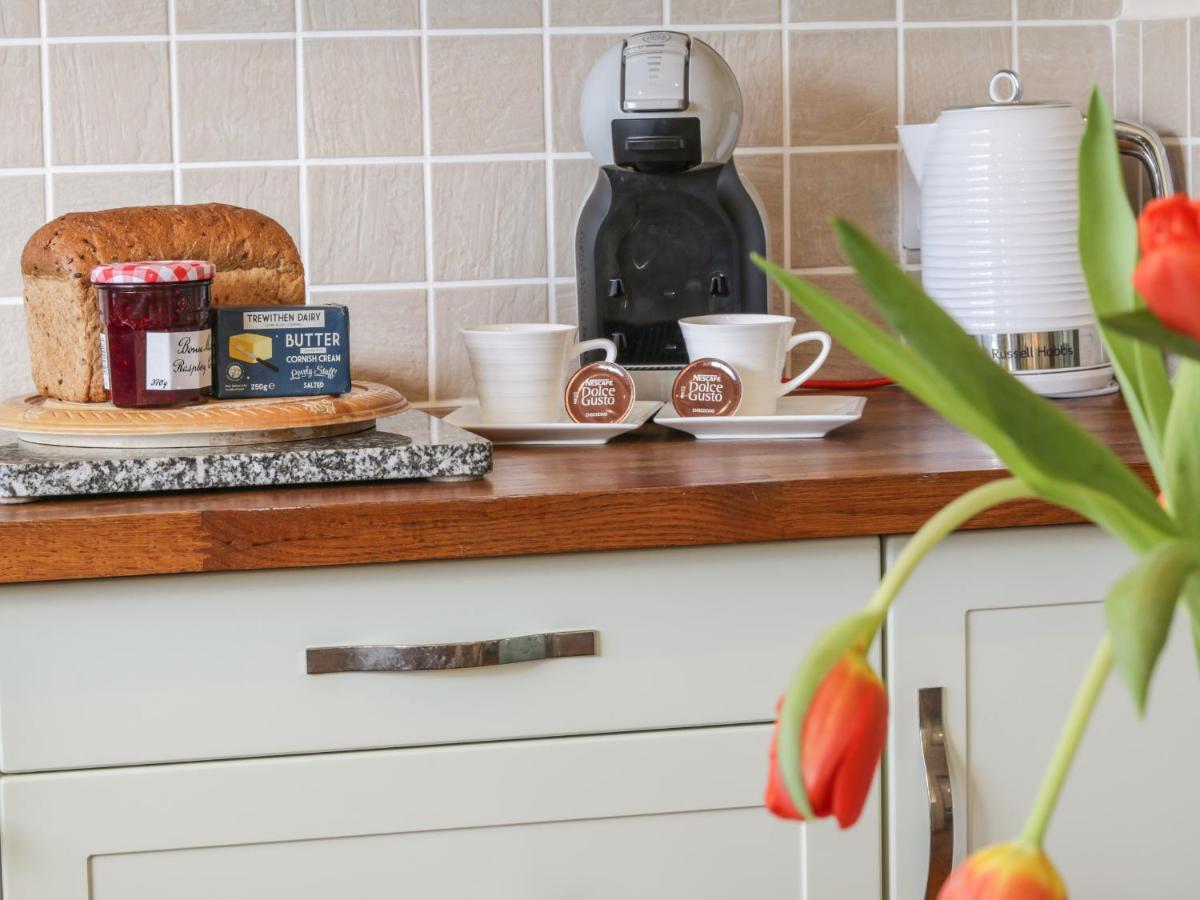 Honeysuckle Cottage Helston Extérieur photo