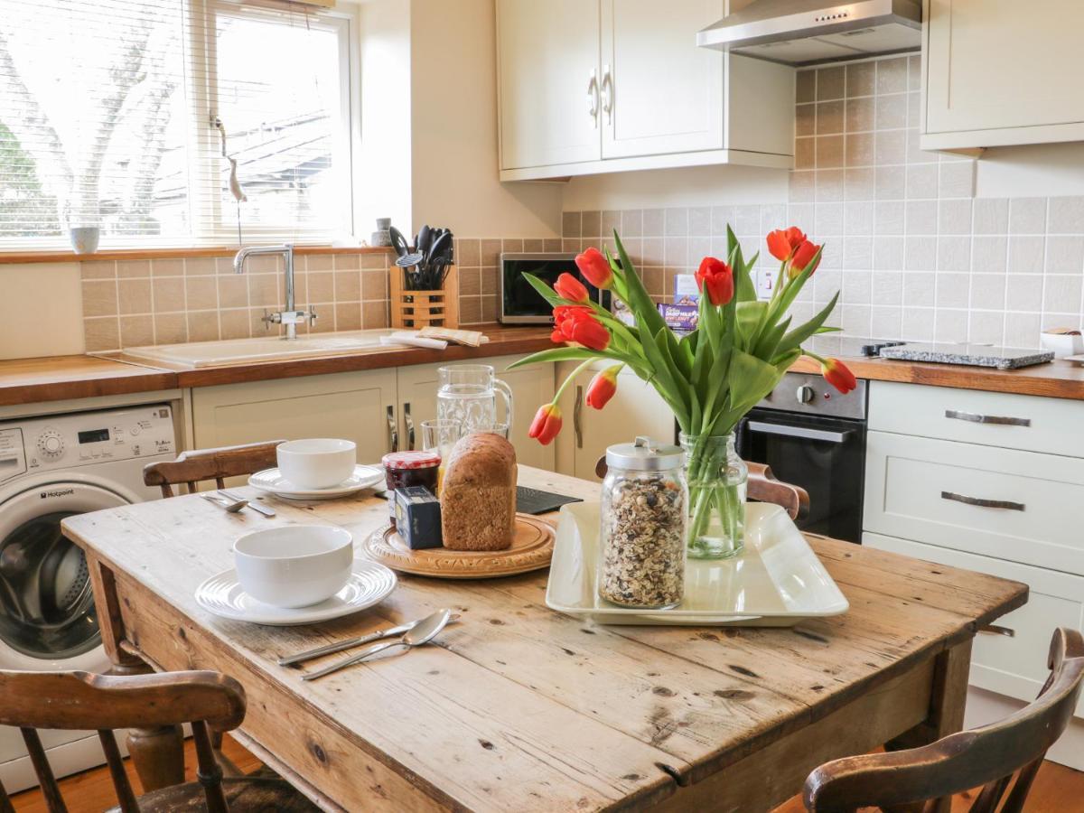 Honeysuckle Cottage Helston Extérieur photo