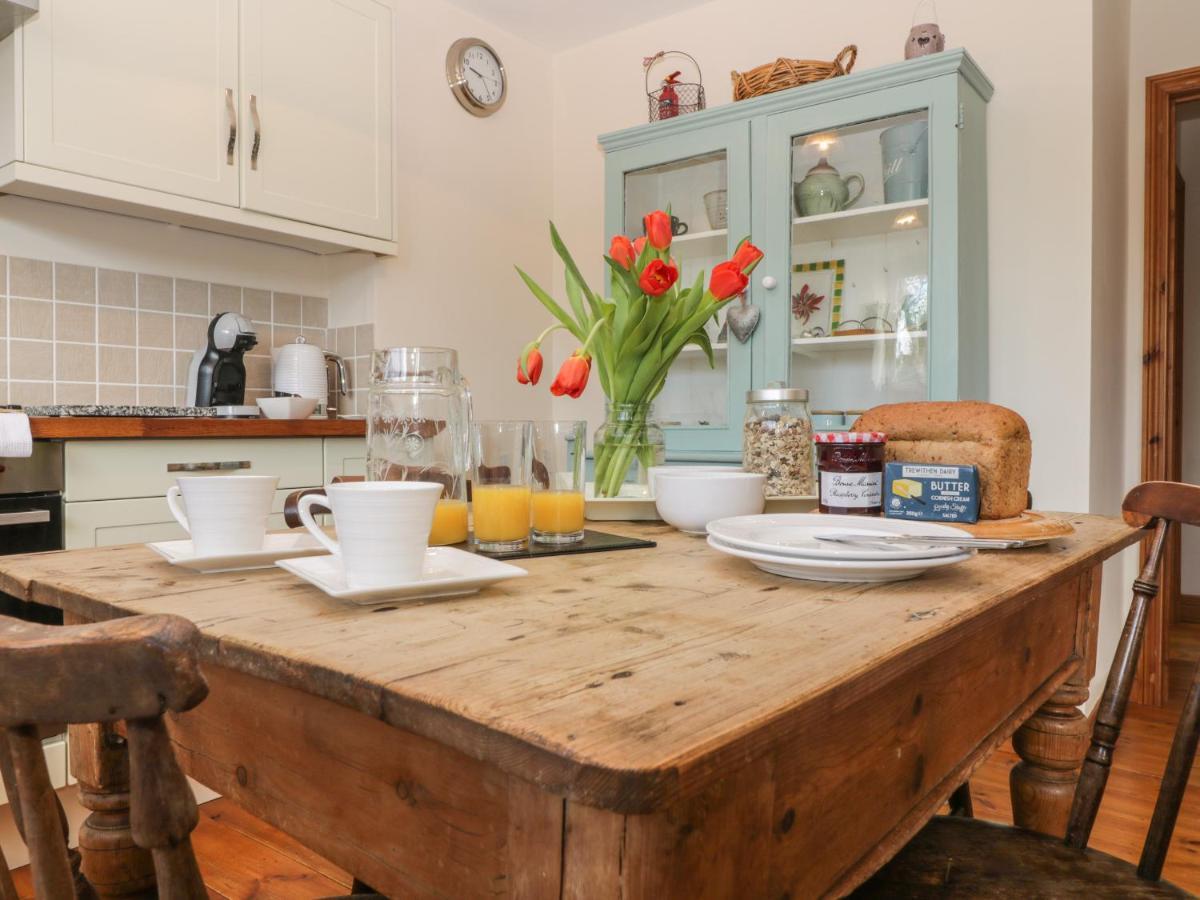 Honeysuckle Cottage Helston Extérieur photo